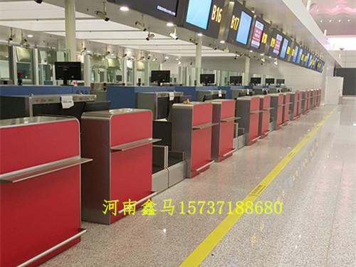 新鄭機(jī)場不銹鋼服務(wù)臺.jpg