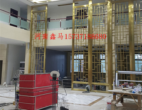 金色草原酒店不銹鋼屏風裝飾.jpg 金色草原酒店不銹鋼屏風裝飾.jpg