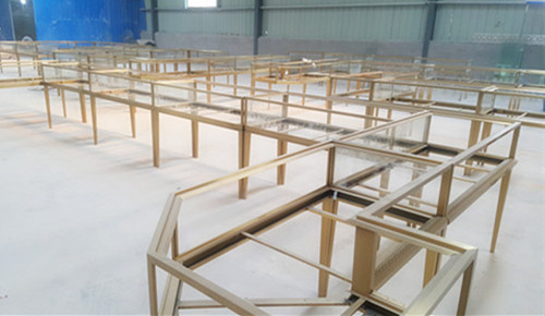 珠寶展柜制作中轉區(qū)域.jpg 珠寶展柜制作中轉區(qū)域.jpg